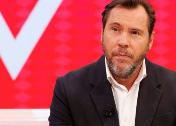 Sánchez mantiene a Óscar Puente en la lista electoral pese al rechazo interno tras el siniestro de Toledo