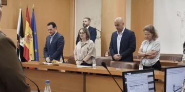 VOX Ceuta participa en minuto de silencio en Asamblea