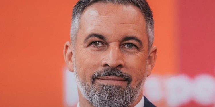 Santiago Abascal augura unas elecciones «complicadas y sucias» y acusa a Pedro Sánchez de no tener escrúpulos