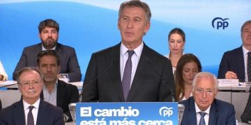 Feijóo exige desplegar a la Armada y llamar a consultas al embajador en Rabat ante las «reiteradas agresiones marroquíes»