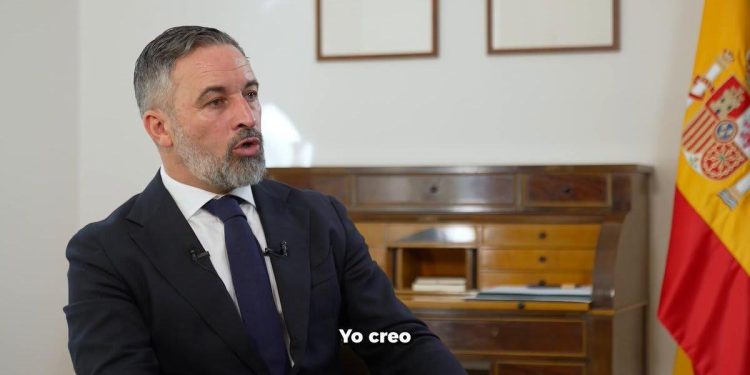 Vox Ceuta comparte entrevista de Santiago Abascal