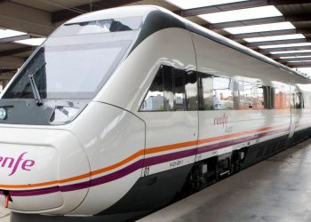 ¿Es normal que nos dé miedo volver a subir en un tren después de una tragédia?: las claves de los expertos para comprender y superar el miedo a viajar en tren
