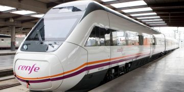 ¿Es normal que nos dé miedo volver a subir en un tren después de una tragédia?: las claves de los expertos para comprender y superar el miedo a viajar en tren