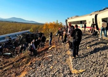 El Gobierno apunta a un «error humano de un operador de Adif» como causa de la tragedia ferroviaria en Toledo