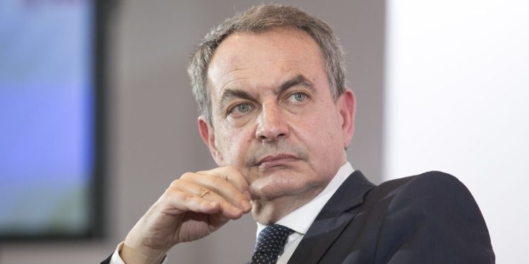 El juez de la Audiencia Nacional José Luis Calama rechaza la petición de José Luis Rodríguez Zapatero de investigar el origen de sus joyas en Arabia Saudí